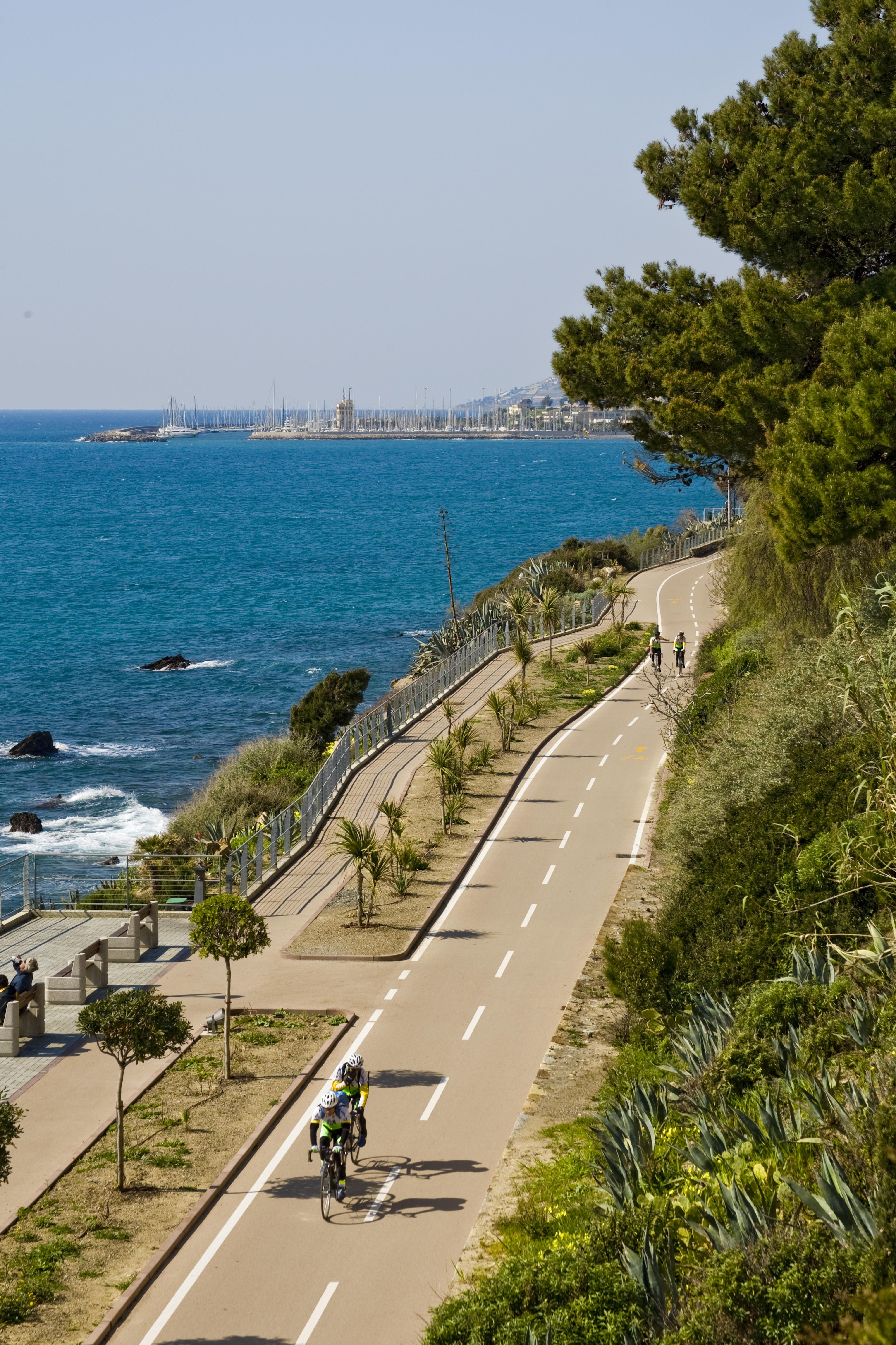 Hotel Riviera Dei Fiori San Lorenzo al Mare Eksteriør bilde