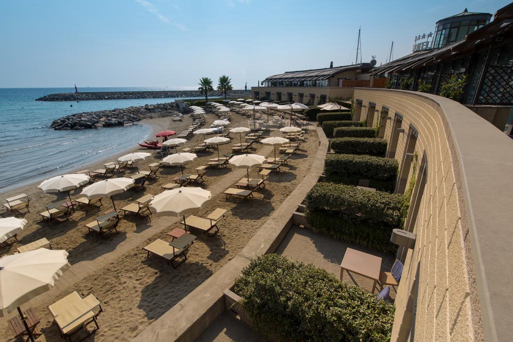 Hotel Riviera Dei Fiori San Lorenzo al Mare Eksteriør bilde