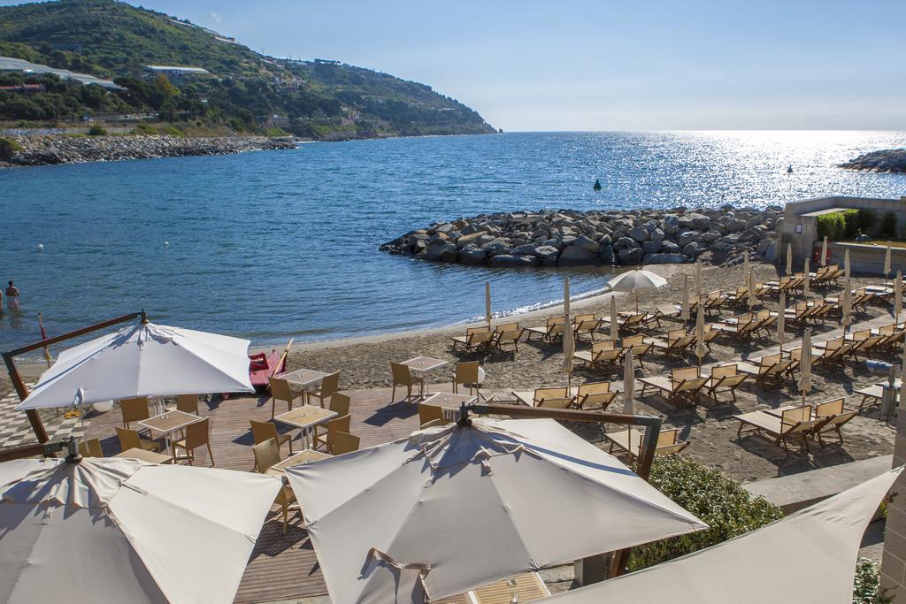 Hotel Riviera Dei Fiori San Lorenzo al Mare Eksteriør bilde